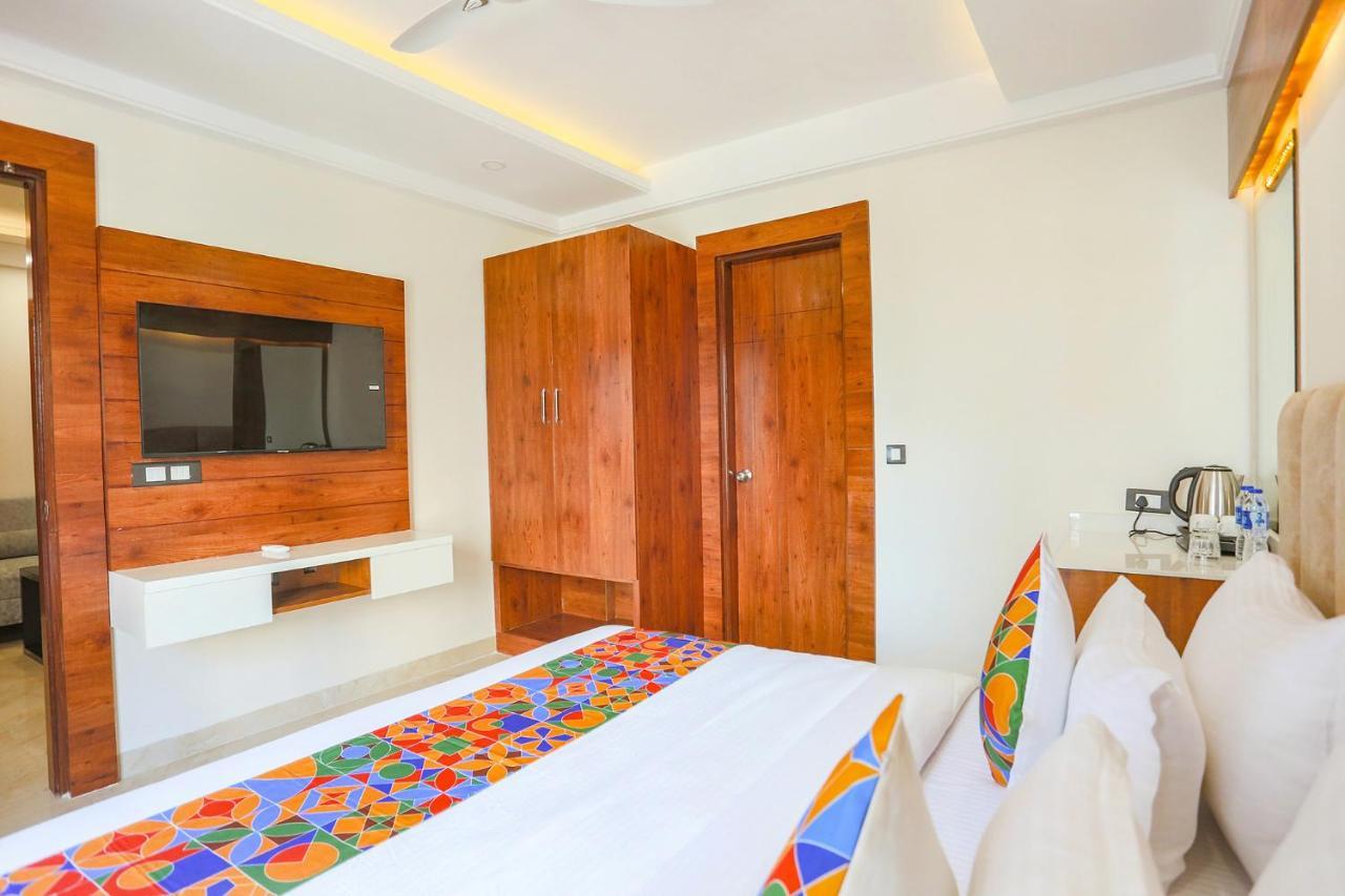 Fabhotel Golf Inn Golf Course Road Gurgaon Eksteriør billede